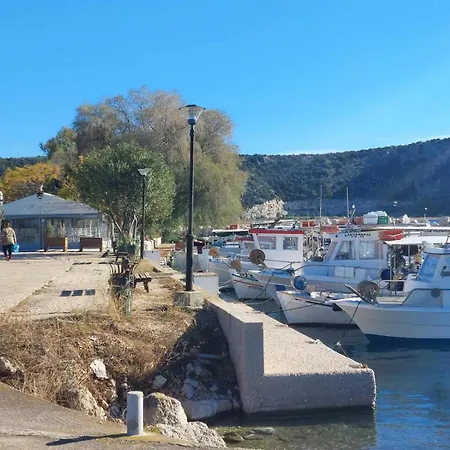 Iria Beach Апартаменты *