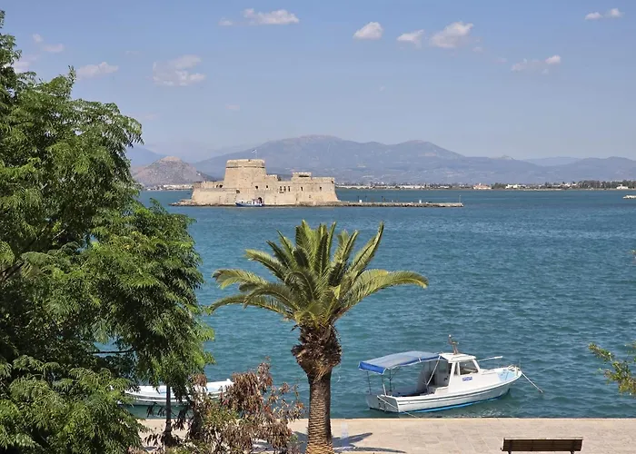 Iria Beach Apartmán *